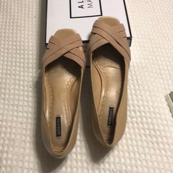 Open toed pump - Picture 1 of 4